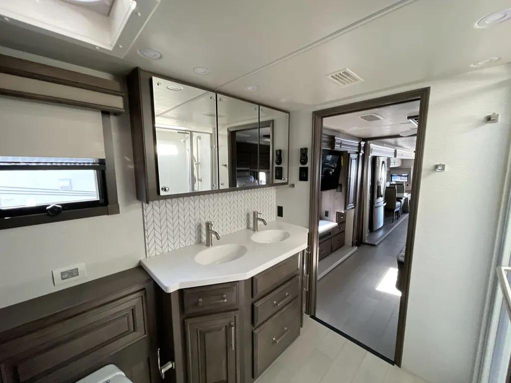 2026 Entegra Coach Aspire 44V, Photos photo 21