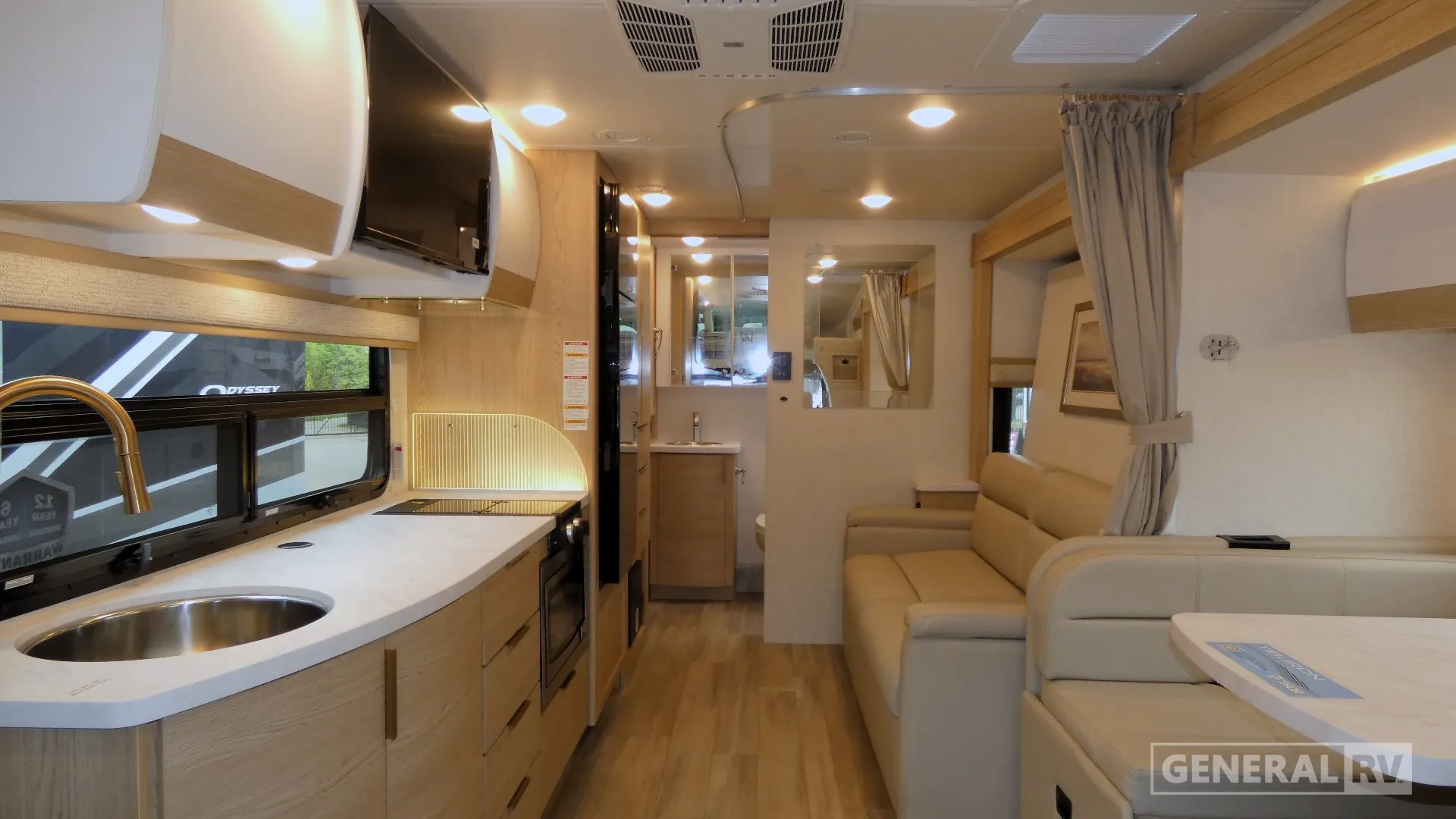 2027 Thor Motor Coach Tiburon Sprinter 24FB - Photo 3