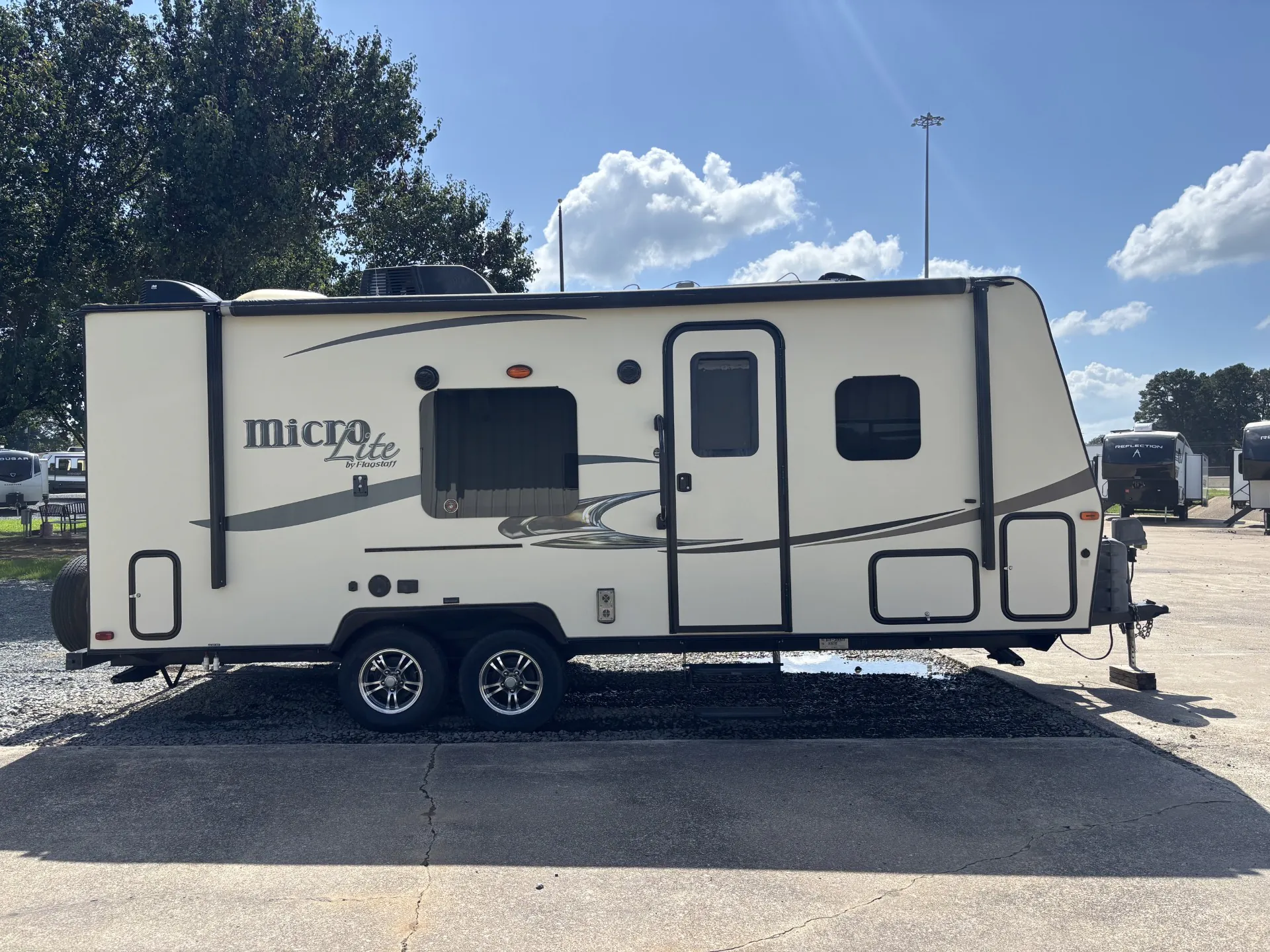 2016 Forest River Flagstaff Micro Lite 23FB - Photo 3