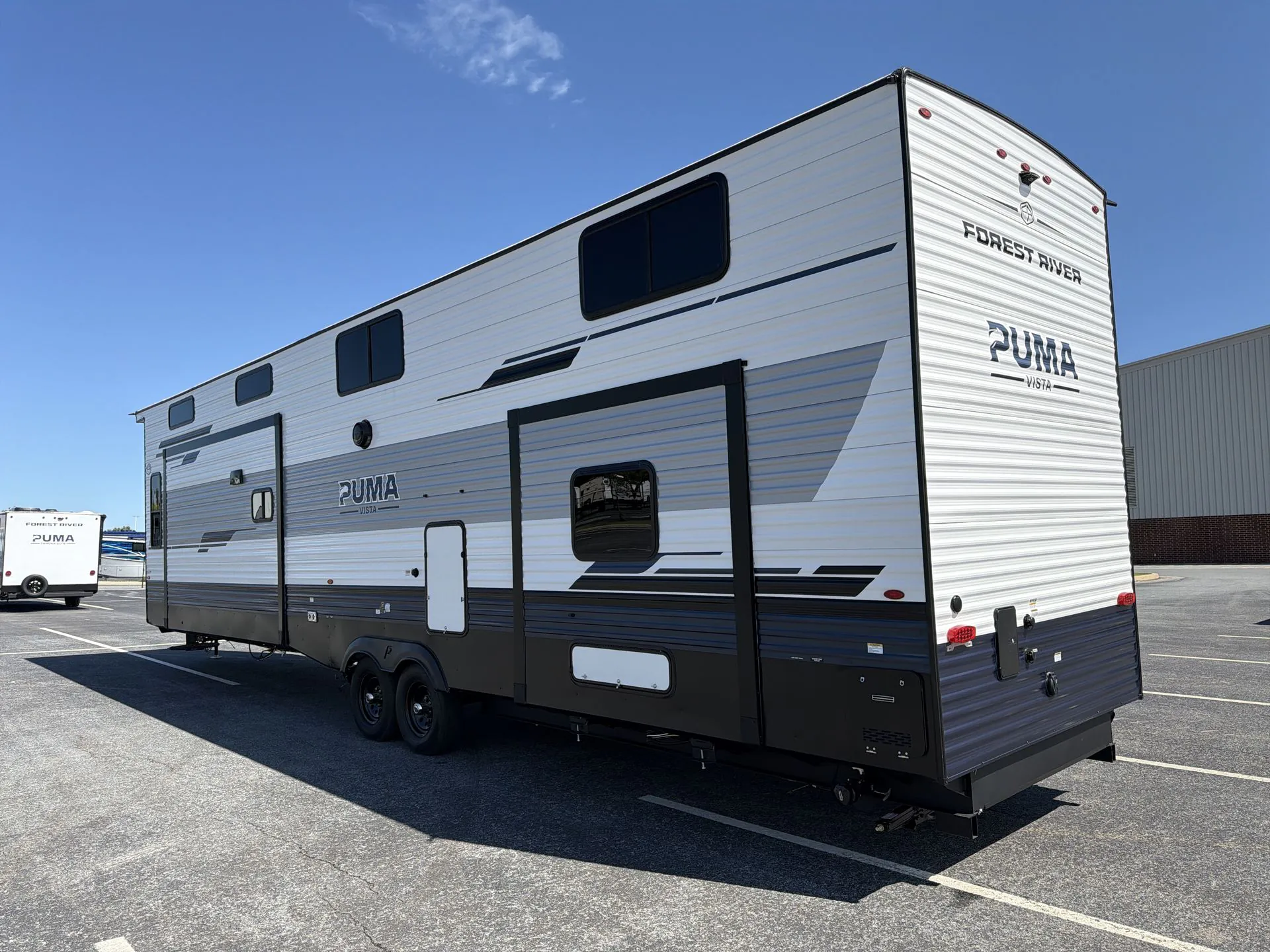 2027 Forest River Puma Vista 402LFT — Photo 6