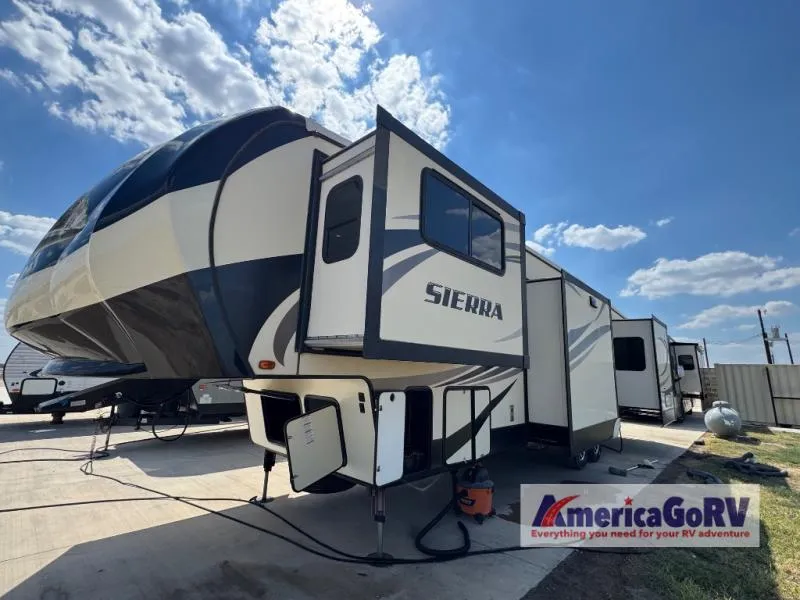 2016 Forest River Sierra 377FLIK - Photo 3