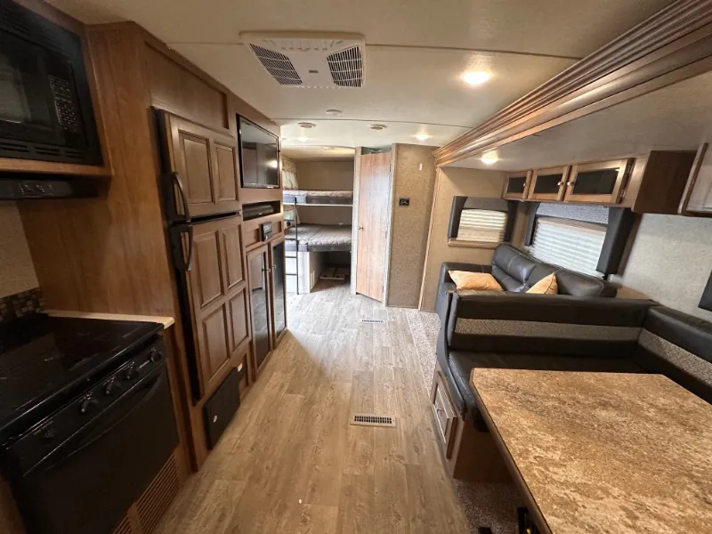 2019 Forest River Rockwood Ultra Lite 2706WS — Photo 6