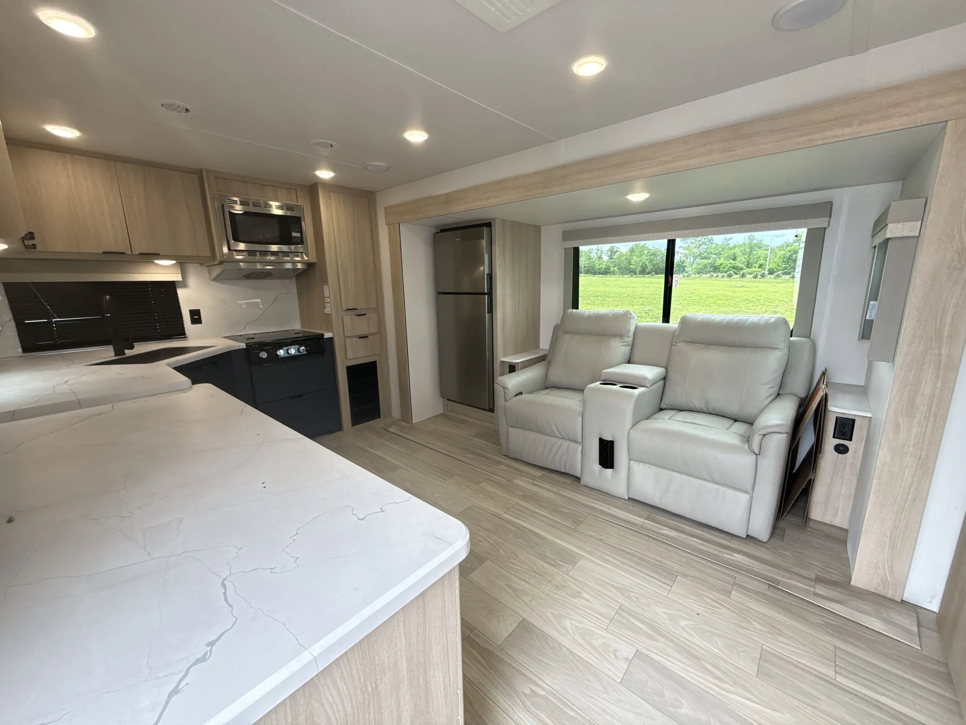 2024 Winnebago Minnie 2630MLRK — living area main