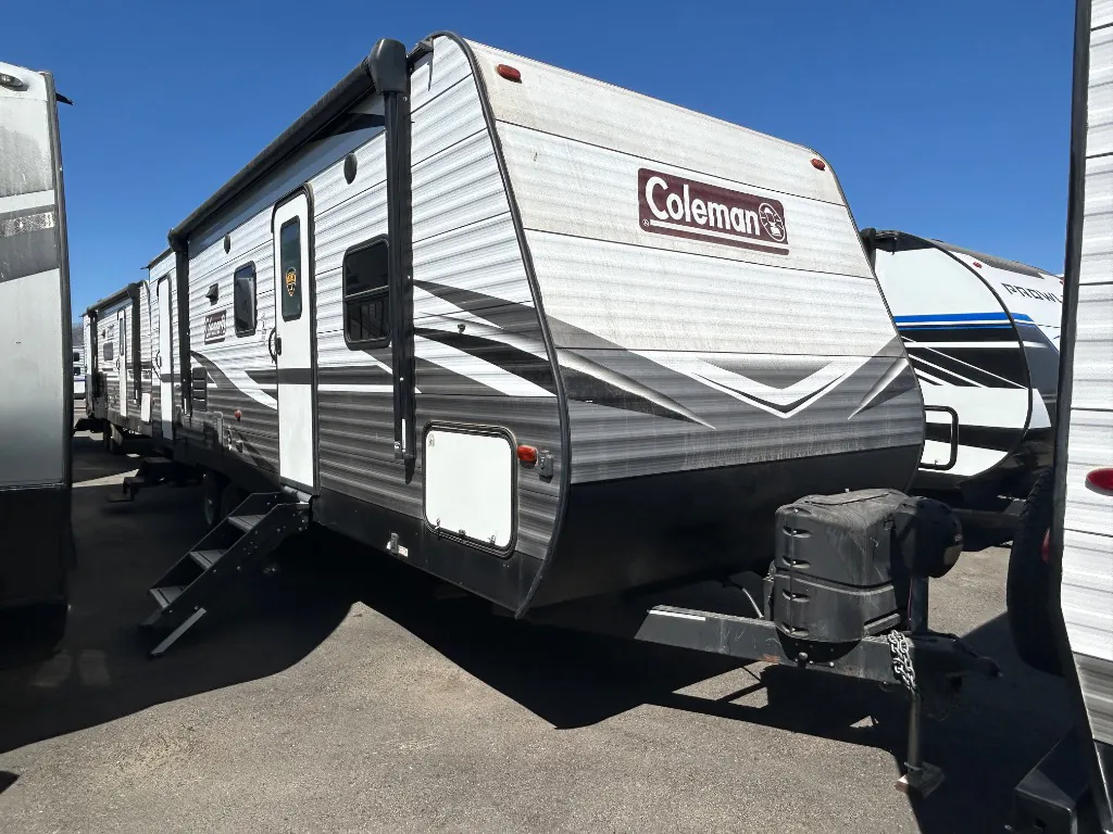 2020 Dutchmen Coleman Lantern 263BH dealer photo 1 from Beaumont RV