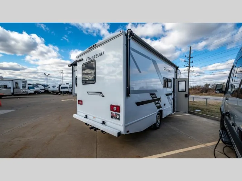 2026 Thor Motor Coach Chateau 22Z - Photo 3