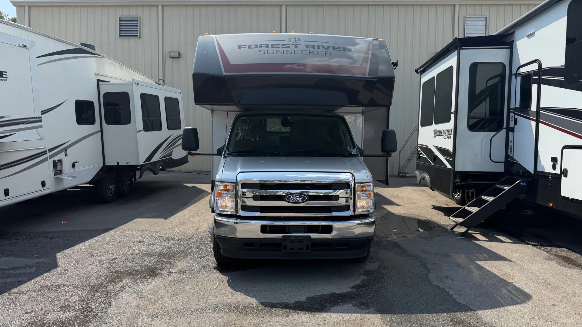 2027 Forest River Sunseeker 2860DS