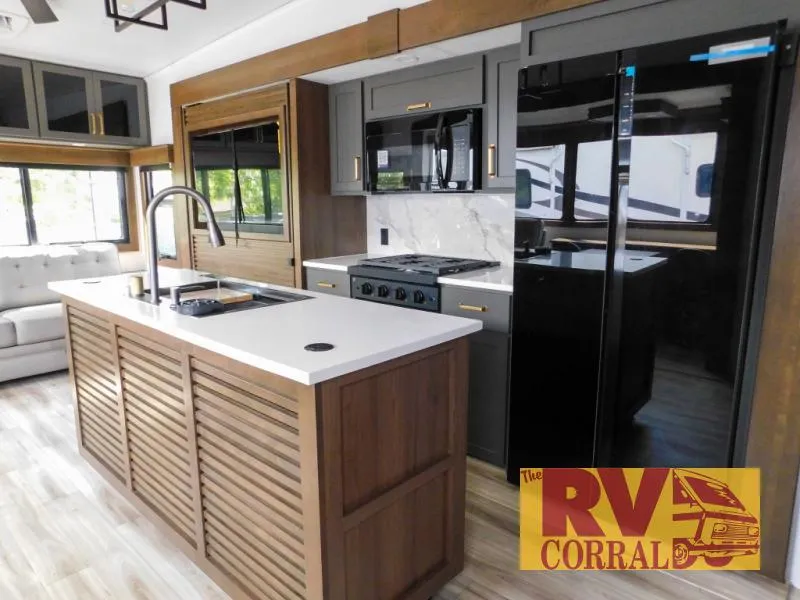 2026 Keystone Montana High Country 290RL - Photo 4