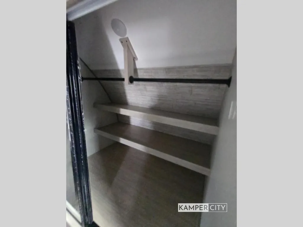 2025 Coachmen Catalina Legacy Edition 323MAZE, Photos photo 42