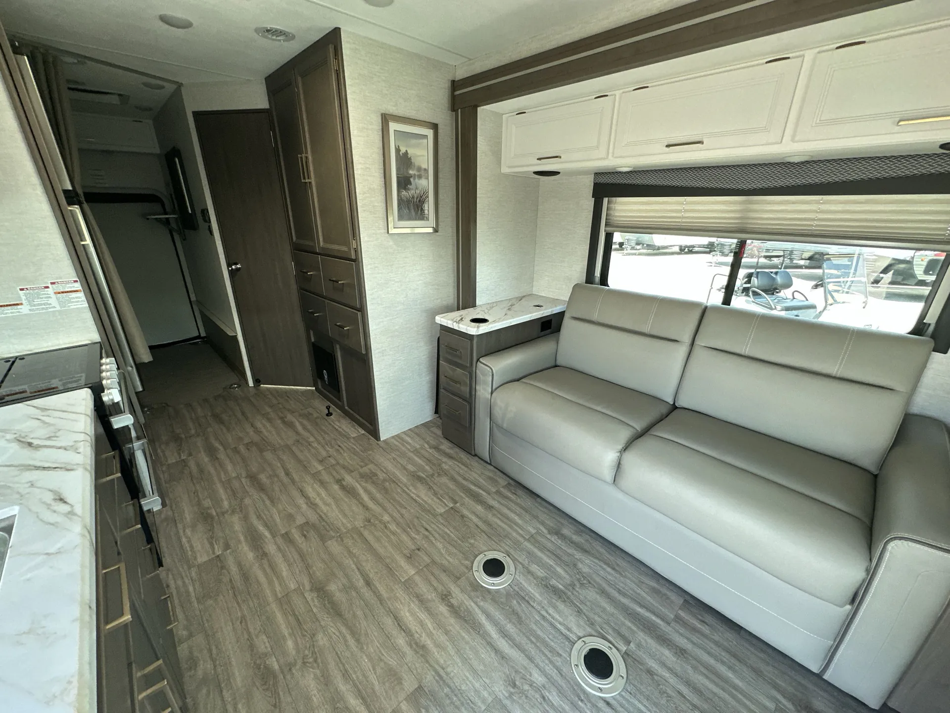 2024 Thor Motor Coach Four Winds 26X - Photo 3