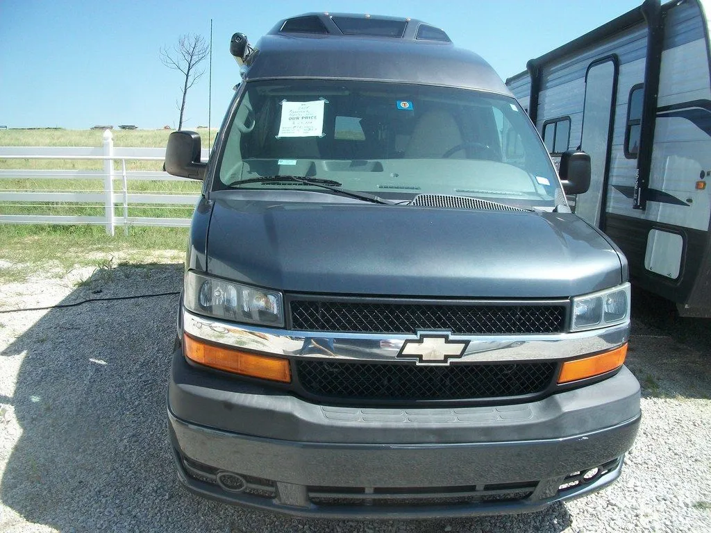 2015 Roadtrek 210 Popular - Main photo