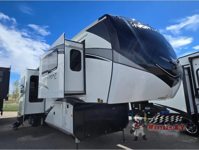 2022 Jayco North Point 382FLRB - Photo 3