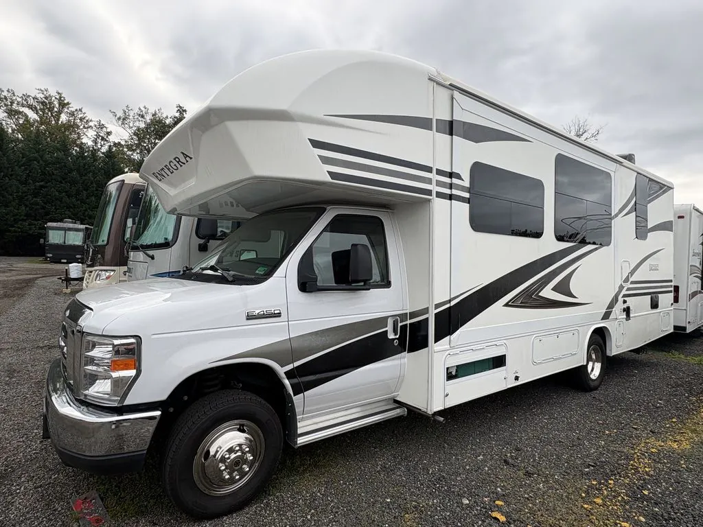 2019 Entegra Coach Odyssey 26D - Photo 3