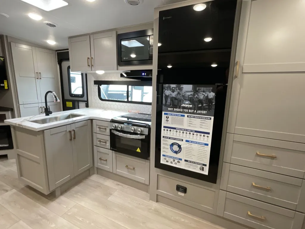 2027 Jayco Jay Feather 29BHB, Photos photo 17