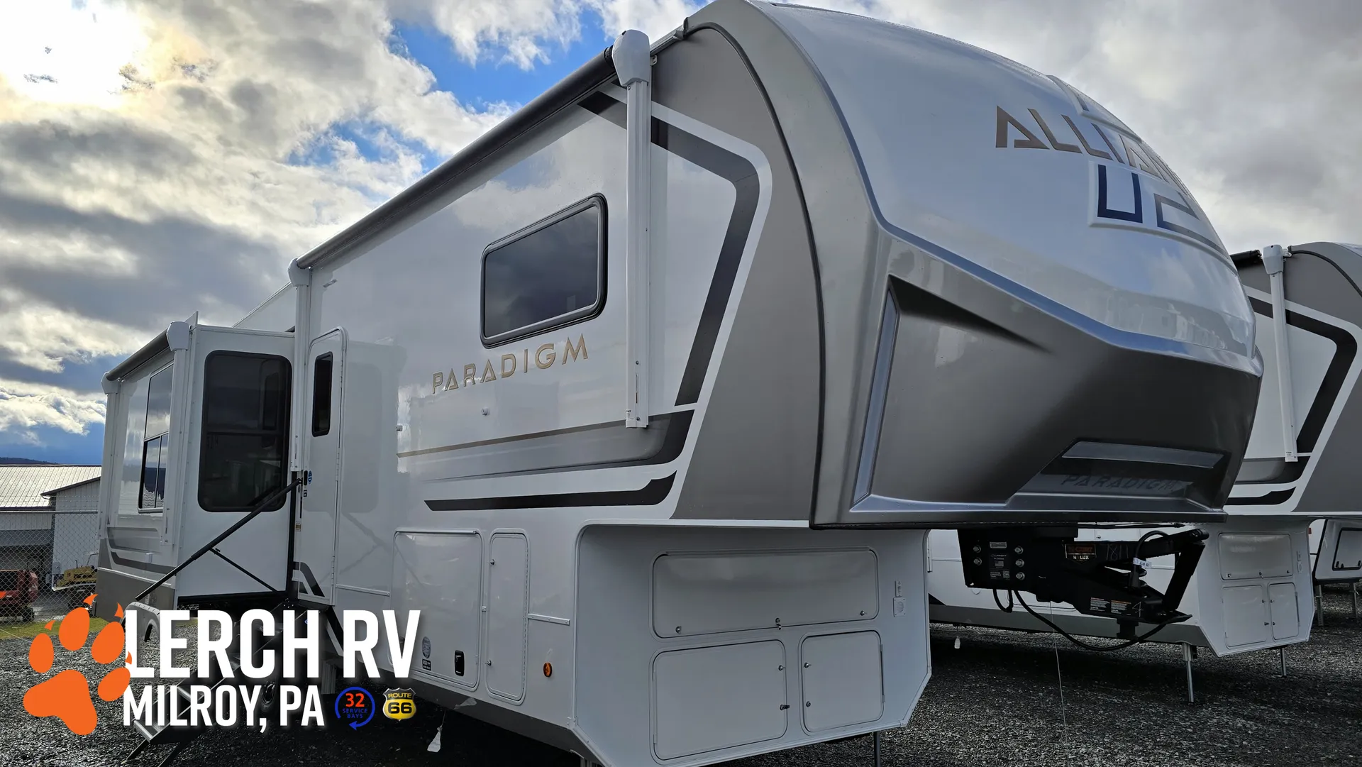 2026 Alliance RV Paradigm 312RK - Photo 2