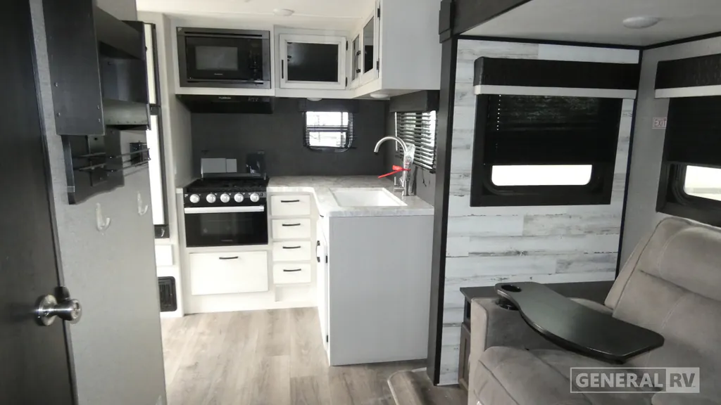 2021 Jayco Jay Feather 16RK, Photos photo 2