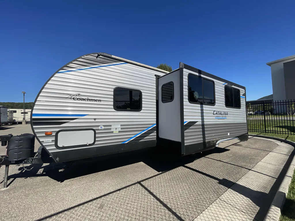 2022 Coachmen Catalina Legacy Edition 243RBS, Photos photo 6