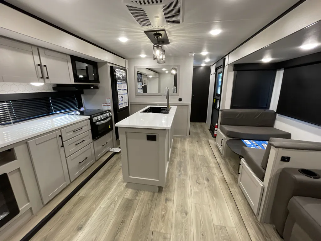2026 Jayco Jay Feather 32QBH, Photos photo 3