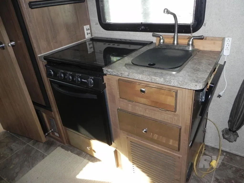 2016 Forest River Rockwood Mini Lite 1905, Photos photo 12