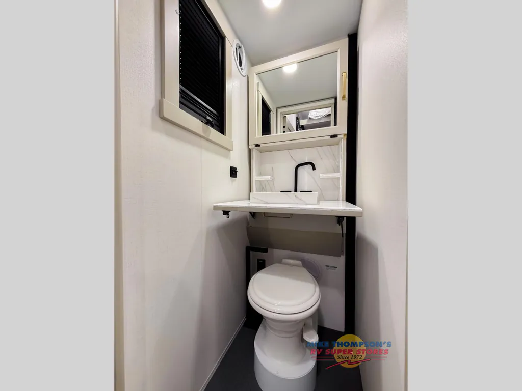 2026 Brinkley Model G 3950, Photos photo 27