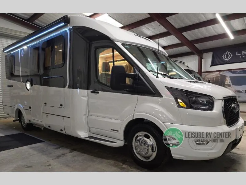 2026 Leisure Travel Vans Wonder 24MBL - Main photo
