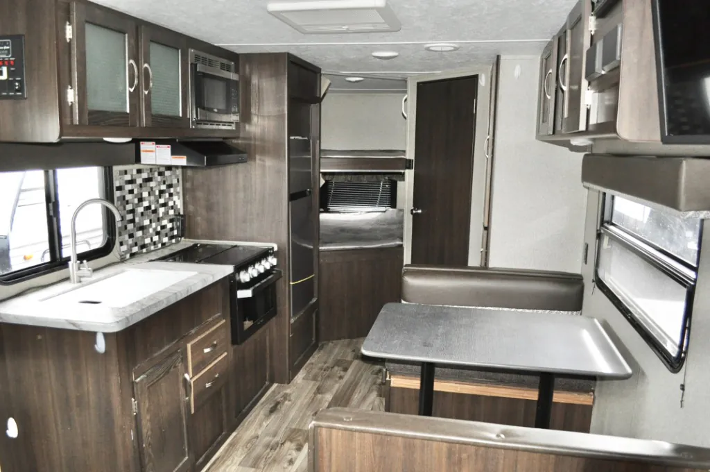 2019 Keystone Springdale 220BHWE, Photos photo 9