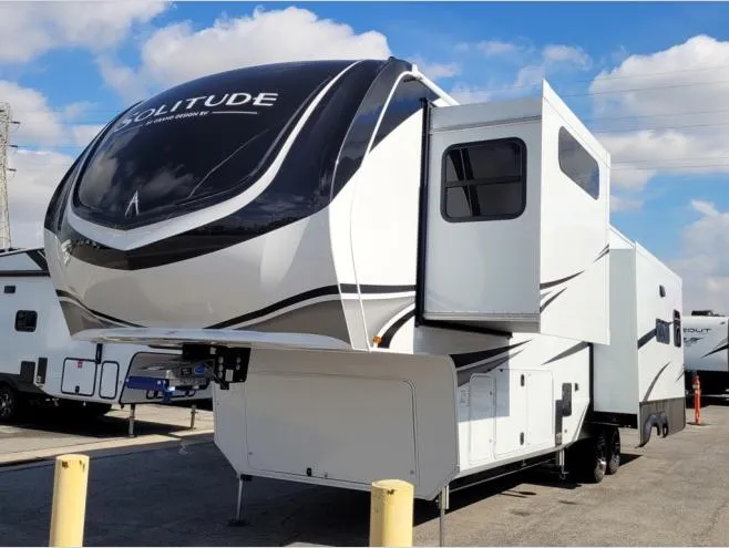 2026 Grand Design Solitude 370DV - Photo 3