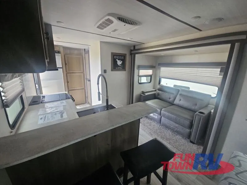 2022 Forest River Surveyor Legend 202RBLE - Photo 4