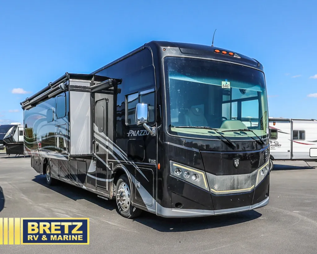 2022 Thor Motor Coach Palazzo 37.5 - Photo 2