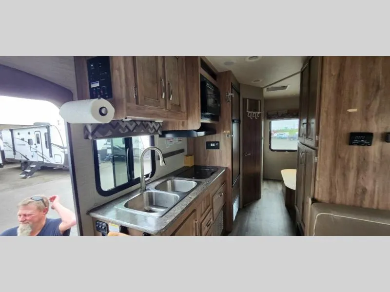 2019 Jayco Redhawk SE 22C - Photo 3