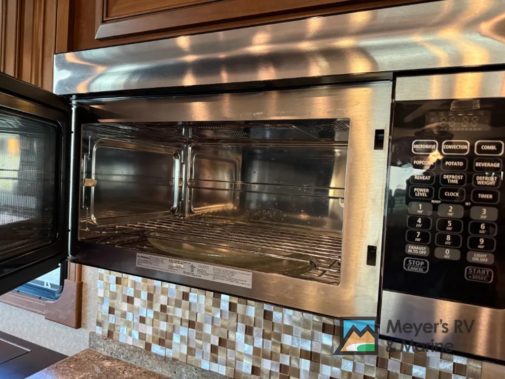 2017 Jayco Pinnacle 36FBTS, Photos photo 13