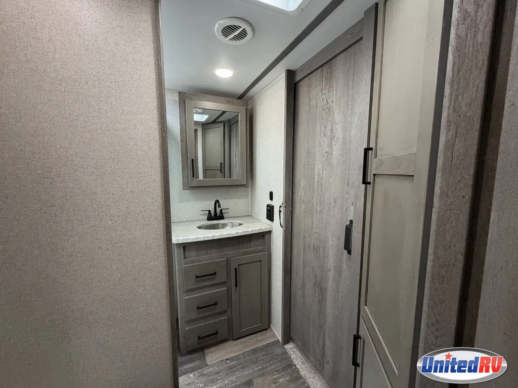 2020 Keystone Raptor 415, Photos photo 55
