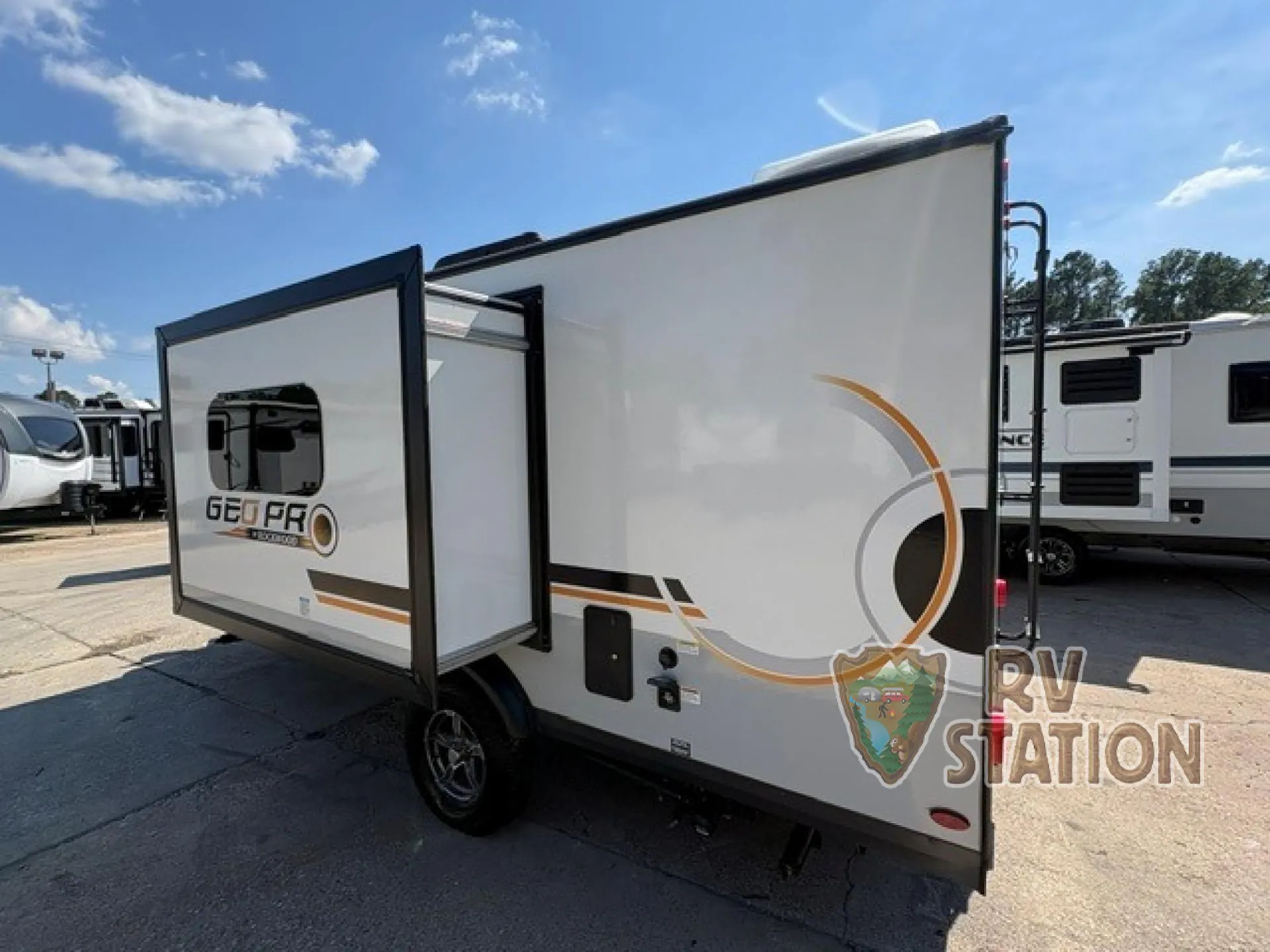 2023 Forest River Rockwood Geo Pro 19FBS — Photo 7