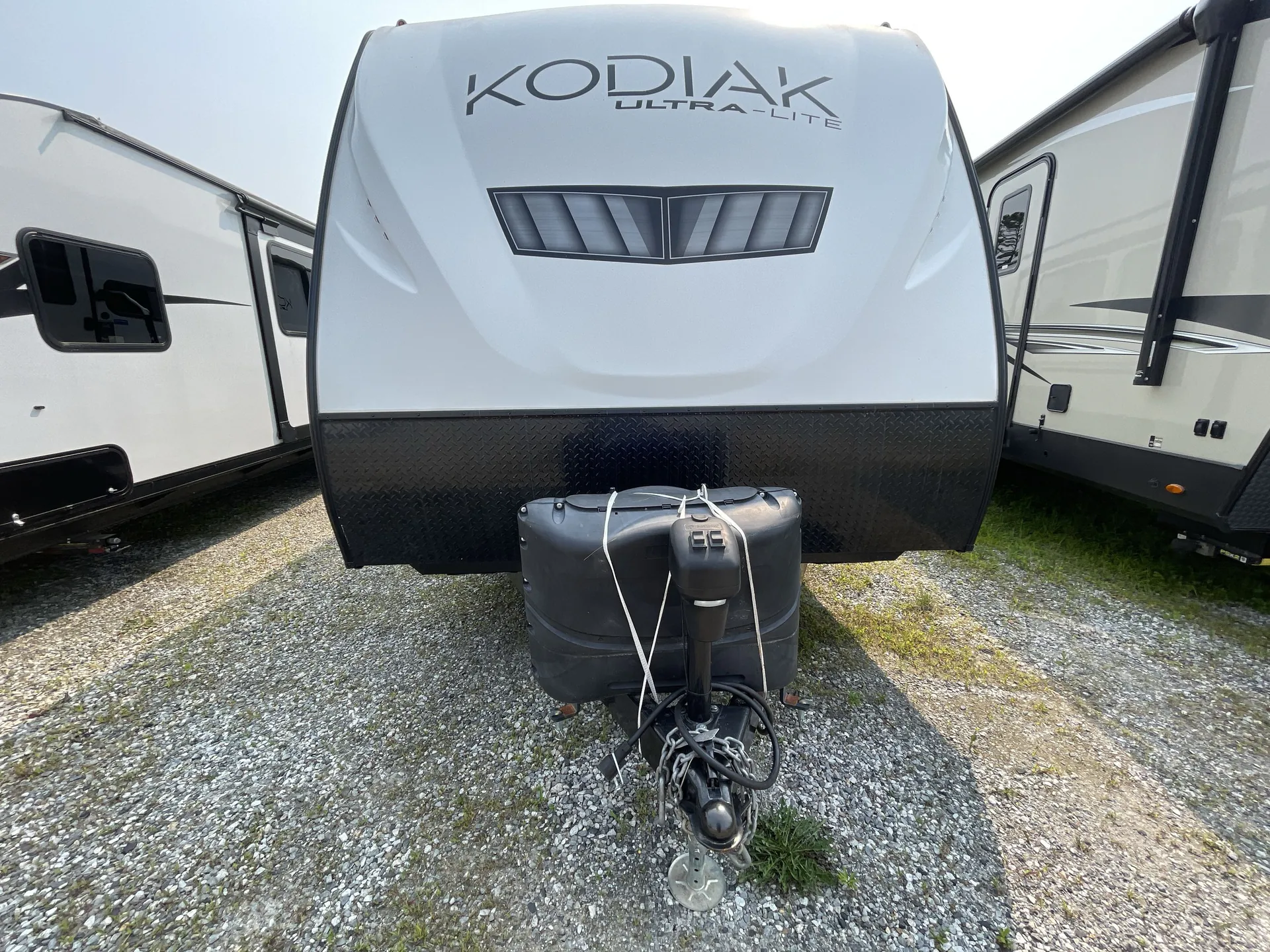 2022 Dutchmen Kodiak Ultra-Lite 283BHSL — front