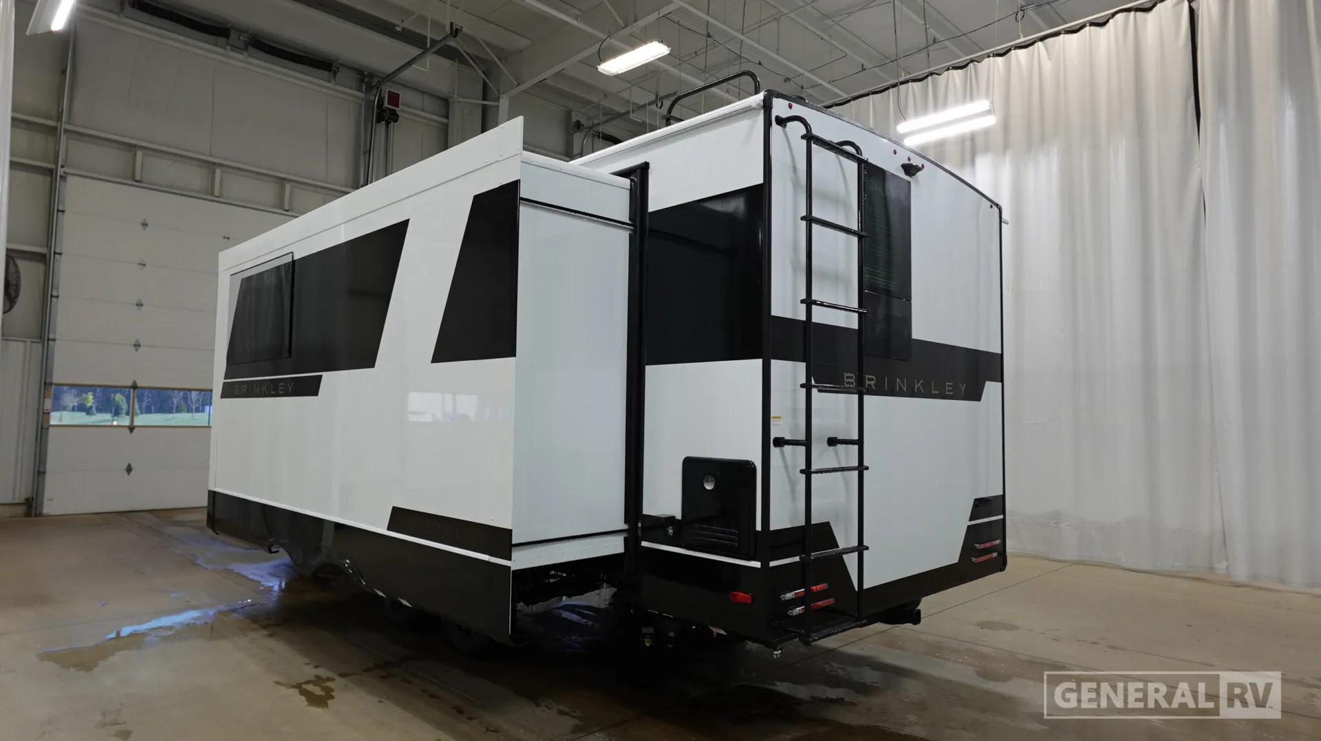 2026 Brinkley Model Ix 23X - Photo 4