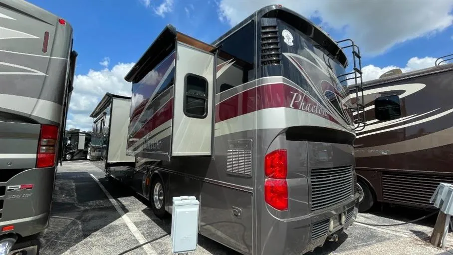 2013 Tiffin Phaeton 40 QTH - Photo 4