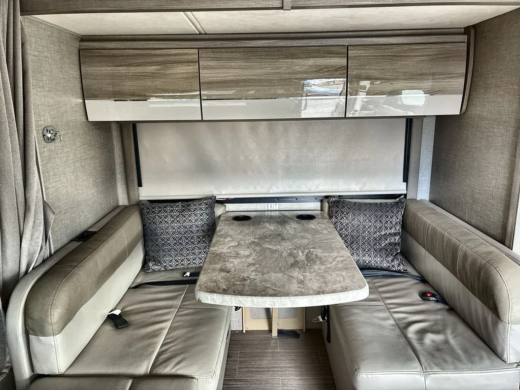 2020 Thor Motor Coach Tiburon 24FB, Photos photo 26