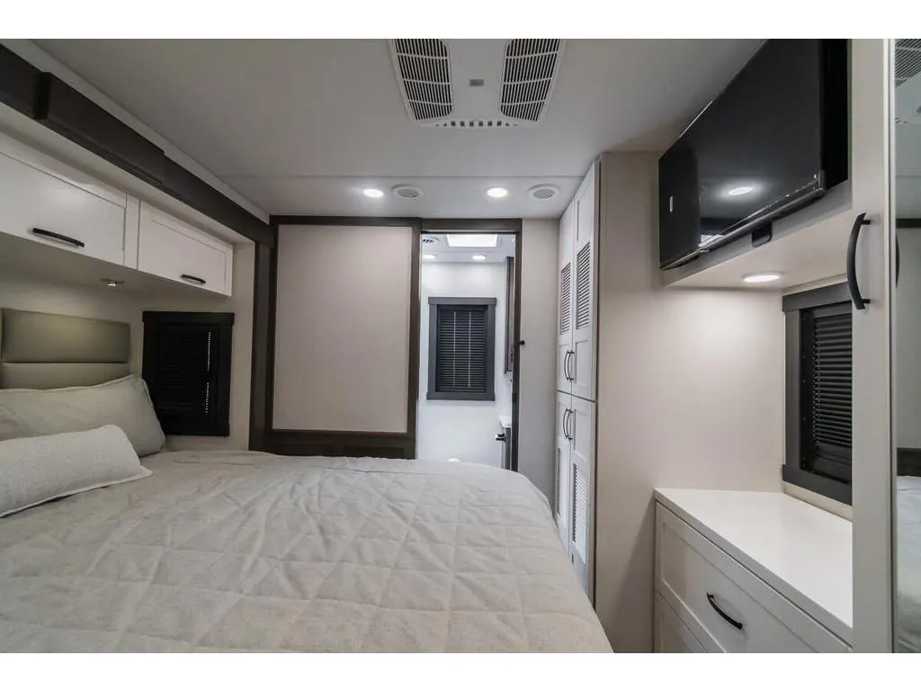 2027 Entegra Coach Accolade 37K, Photos photo 27