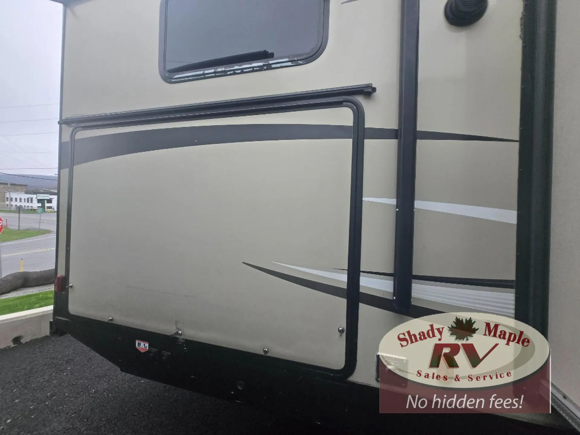 2017 Coachmen Freedom Express 320BHDS - Photo 3