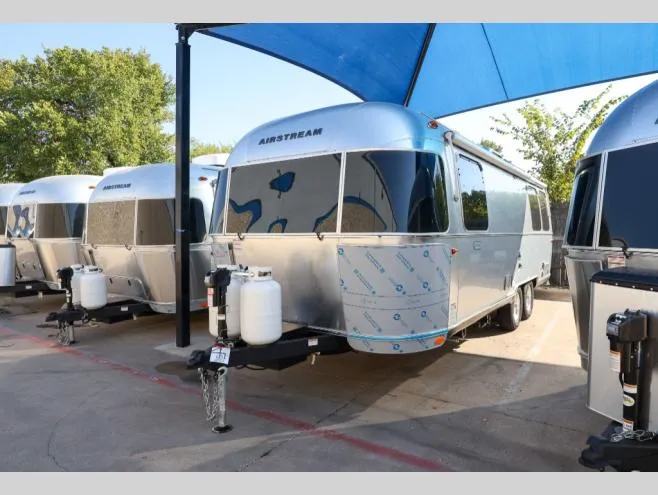 2026 Airstream Globetrotter 25FB - Photo 3