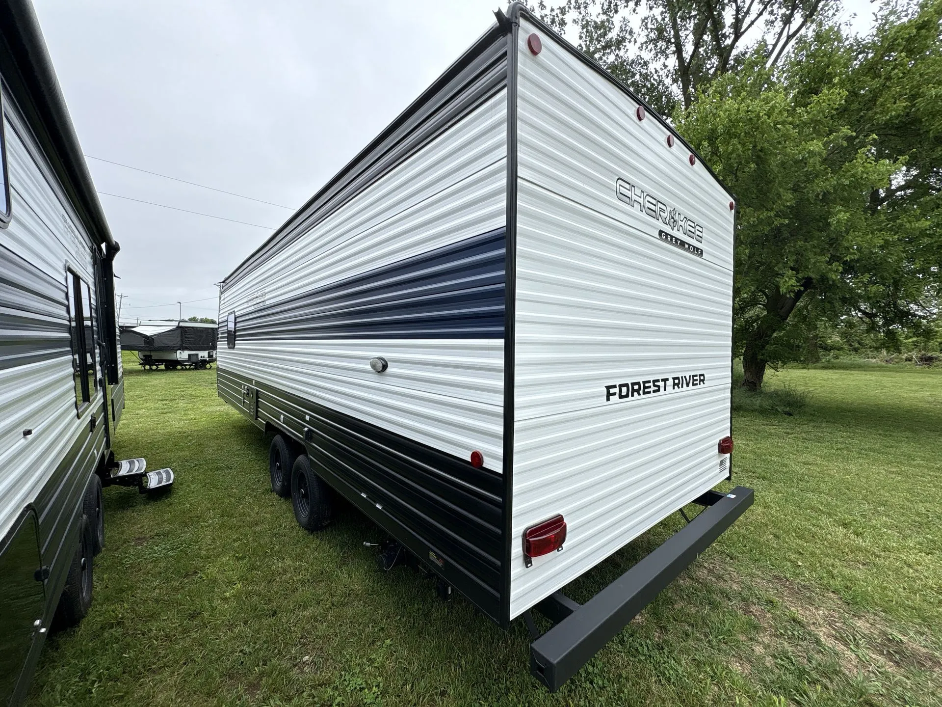 2026 Forest River Cherokee Grey Wolf 26LP — Photo 6