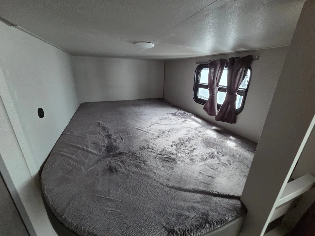 2026 Coachmen Catalina Legacy Edition 273DBHCK, Photos photo 27