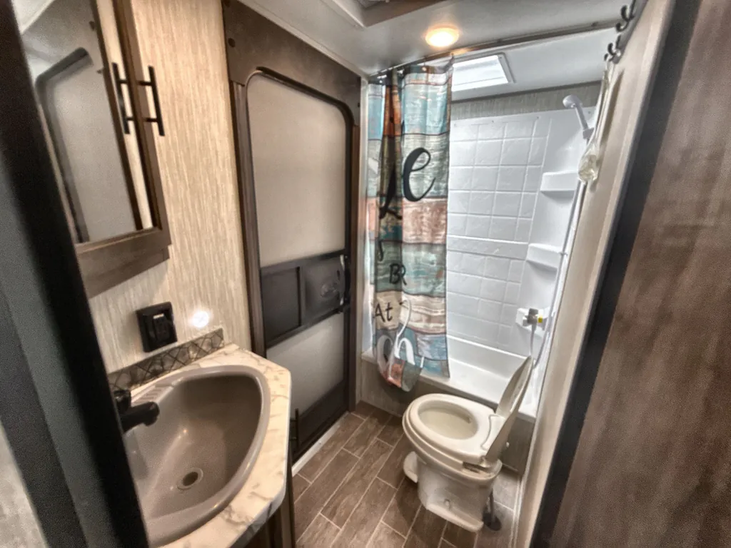 2021 Forest River Cherokee 274BRB, Photos photo 16