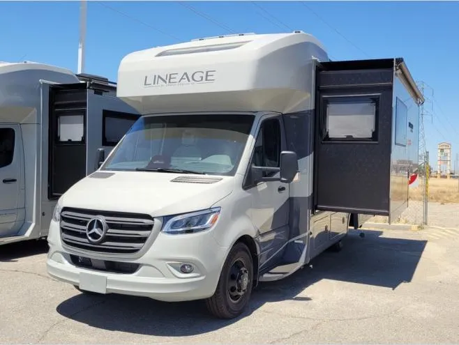 2027 Grand Design Lineage 25FW - Photo 3