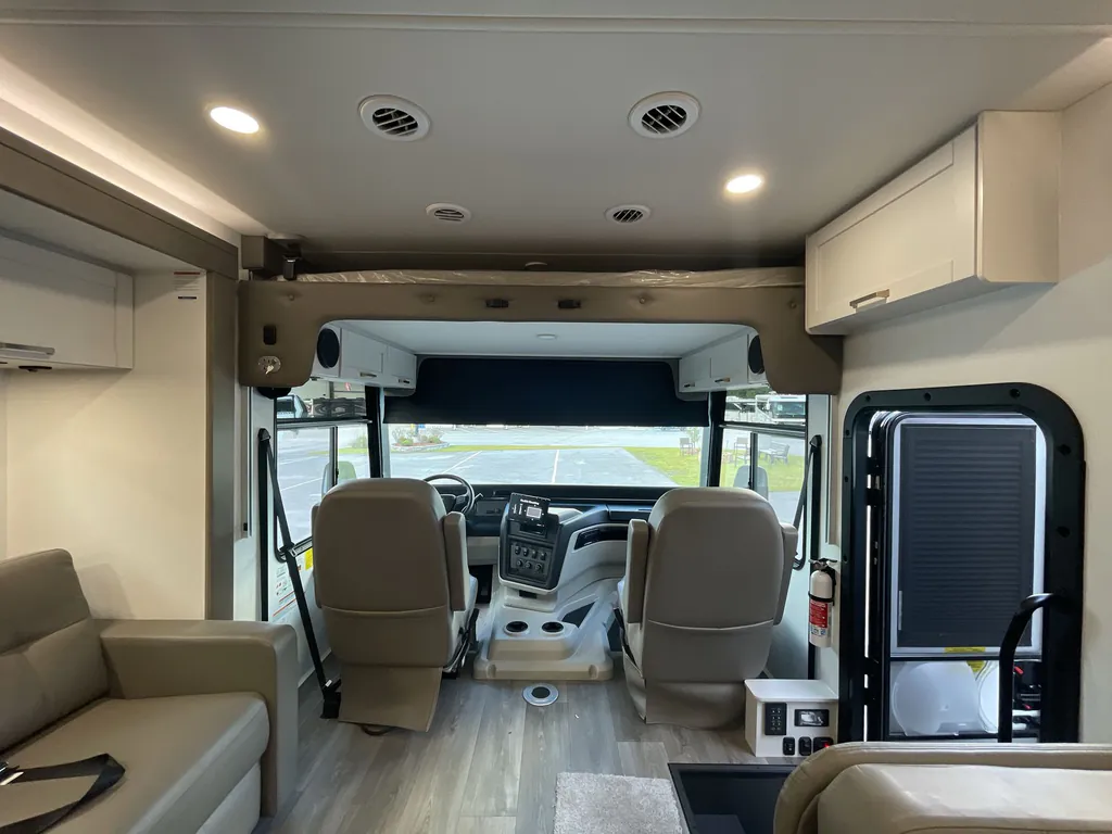 2027 Entegra Coach Vision XL 36C, Photos photo 26