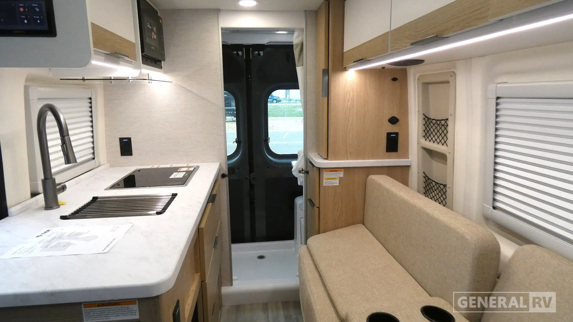 2027 Thor Motor Coach Scope 18M - Photo 3