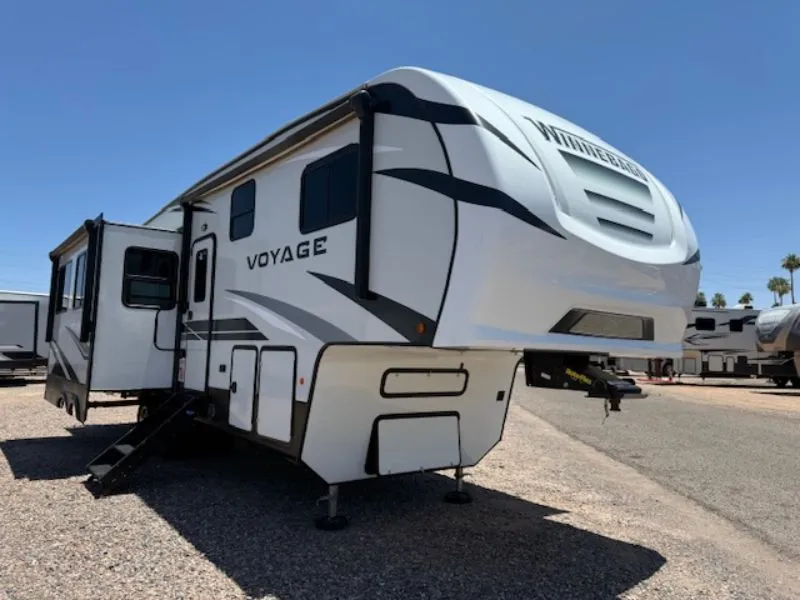2021 Winnebago Voyage V2932RL - Photo 2