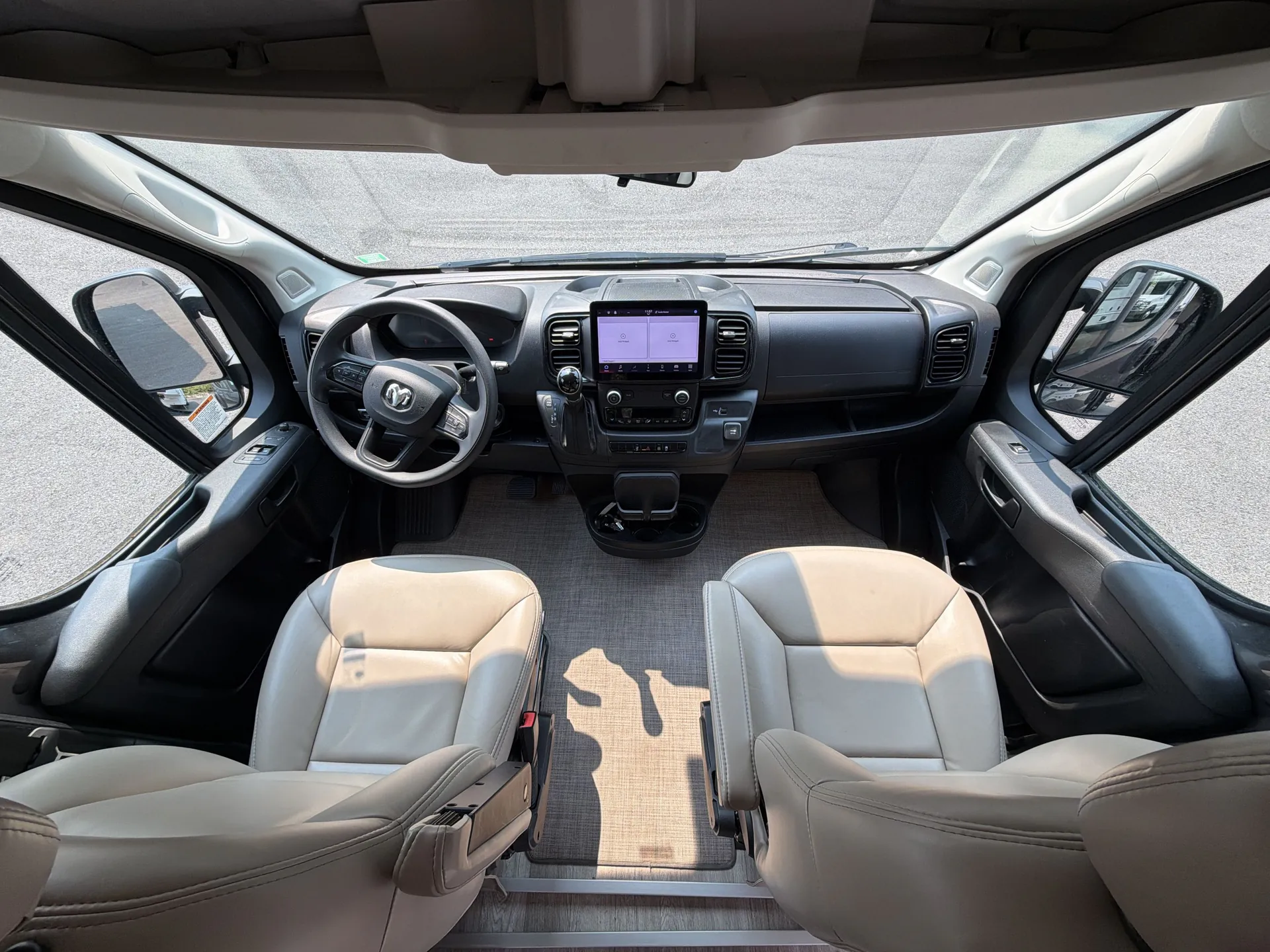 2024 Thor Motor Coach Scope 18G — living area main