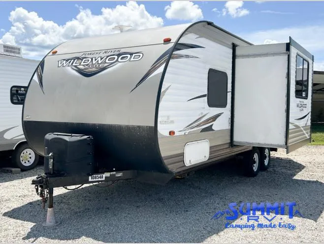 2018 Forest River RV Wildwood X-Lite 233RBXL - Photo 3