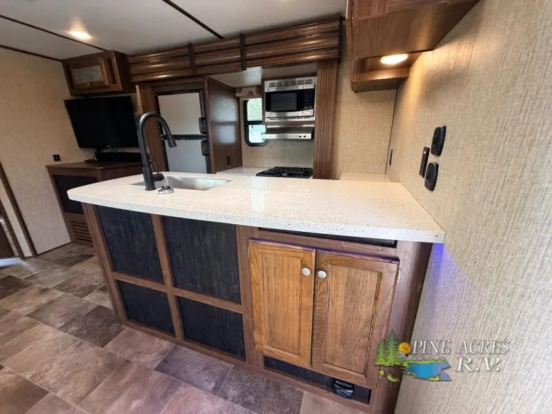 2017 Keystone RV Sprinter 325BMK - Photo 2
