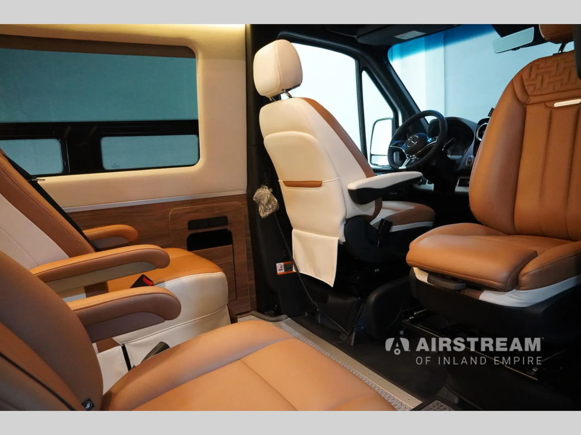 2026 Airstream Interstate 24GLX - Photo 3